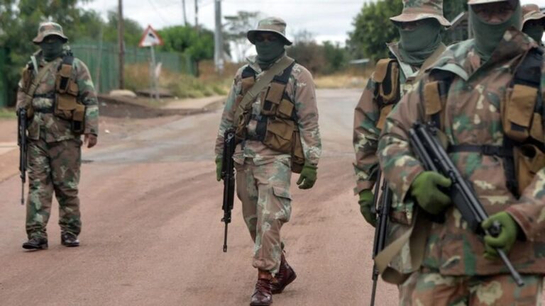 SANDF soldiers are sitting ducks, says defence union - DFA